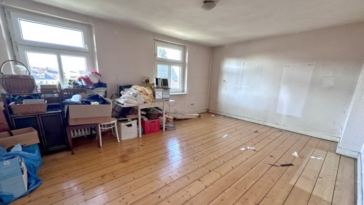 Freist.EFH mit dem Charme der vergangenen Jahre incl. Bauland