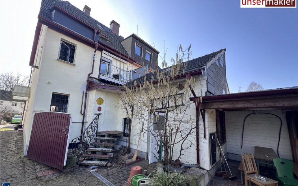 Hausrückseite