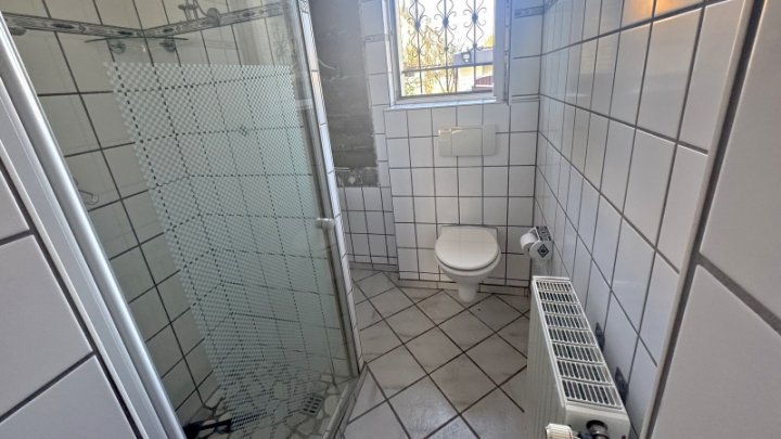 DU- Buchholz DHH in bester Lage mit viel Platz