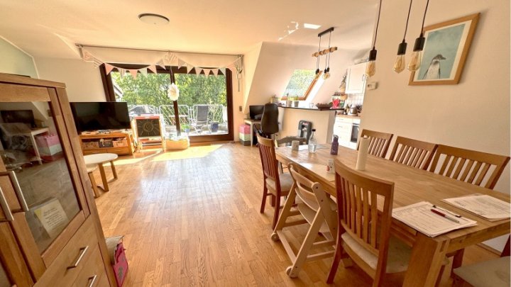 Maisonette Wohnung mit Garagenstellplatz