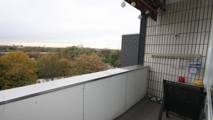 2,5 Zimmer Wohnung mit Einbauküche und Blick ins Grüne