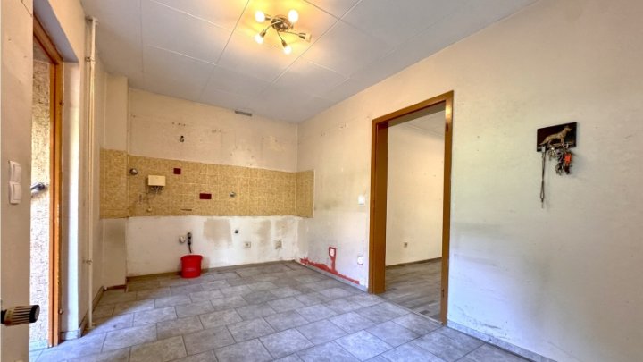 DU- Süd kleines Reihenhaus mit schönem Garten für den Handwerker