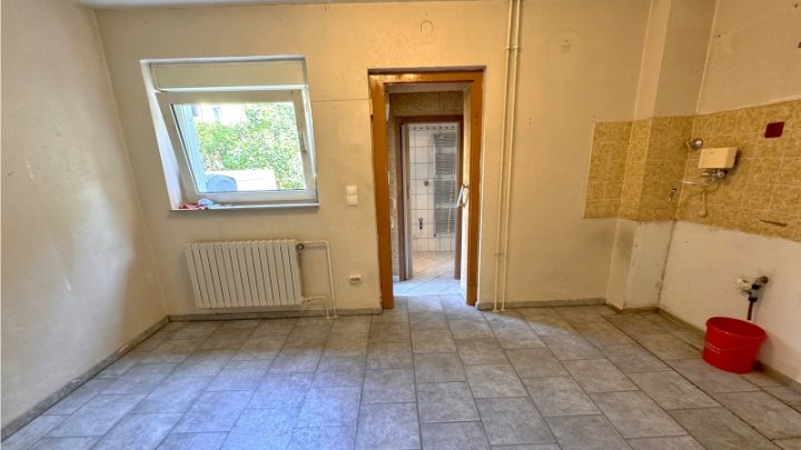 DU- Süd kleines Reihenhaus mit schönem Garten für den Handwerker
