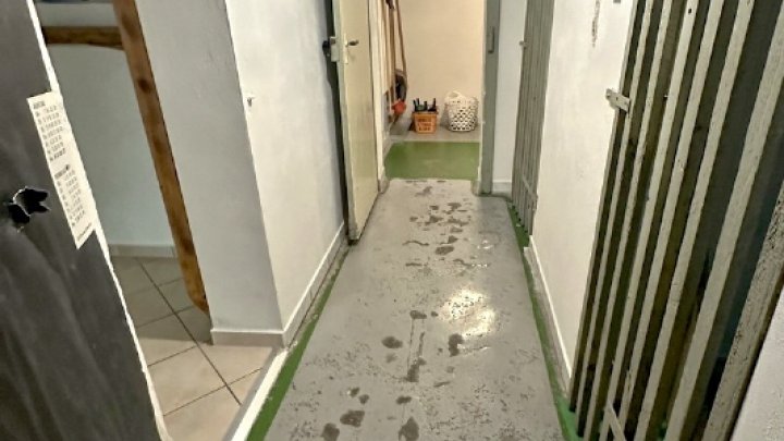 Gepflegtes Dreifamilienhaus zzgl.  App.  2x Garagen und Traumgarten