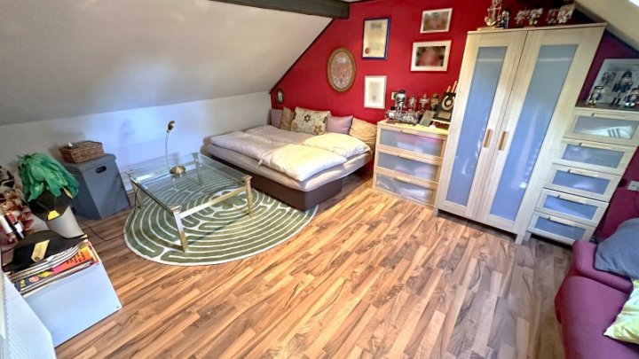 Einfamilenhaus mit traumhaftem Garten **freiwerdend**