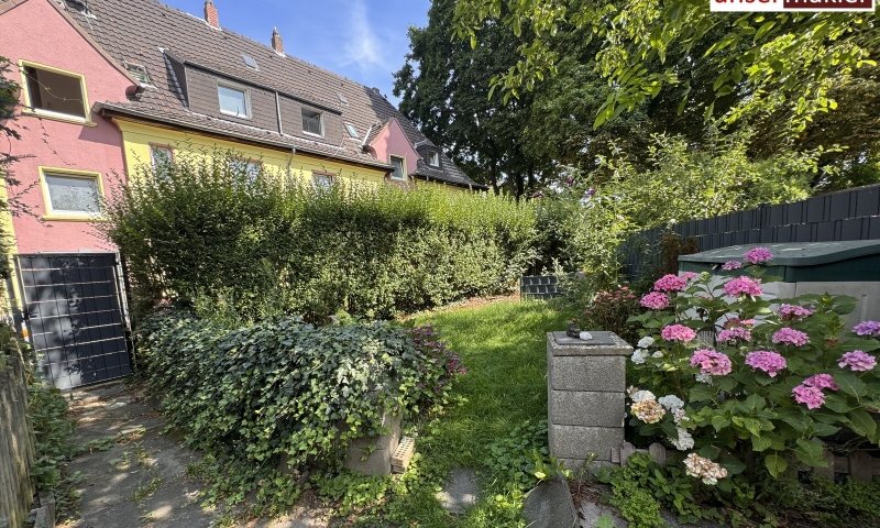 VERKAUFT !!!!DU- Süd kleines Reihenhaus mit schönem Garten für den Handwerker