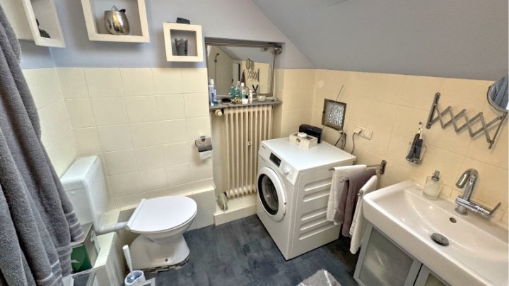 DHH  mit Anbaupotenzial und neuer Wärmepumpe