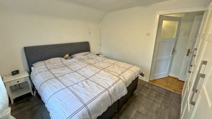 DHH  mit Anbaupotenzial und neuer Wärmepumpe