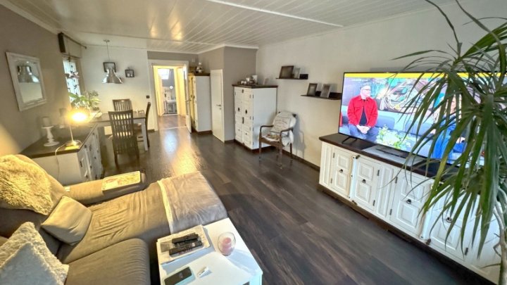 DHH  mit Anbaupotenzial und neuer Wärmepumpe