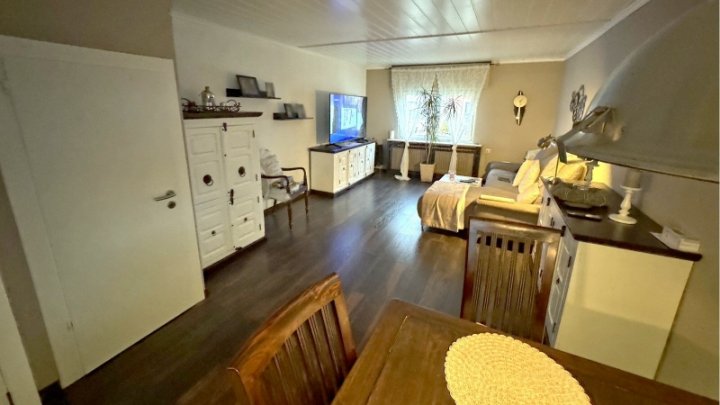 DHH  mit Anbaupotenzial und neuer Wärmepumpe