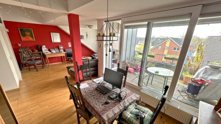 Raum. Licht. Lebensqualität –  DG-Wohnung mit 3 Schlafzimmern & 2 Bädern