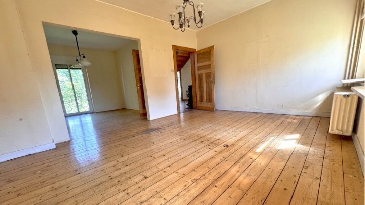 VERKAUFT Freist.EFH mit dem Charme der vergangenen Jahre incl. Bauland