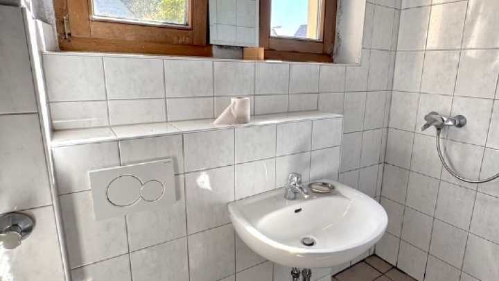VERKAUFT Freist.EFH mit dem Charme der vergangenen Jahre incl. Bauland