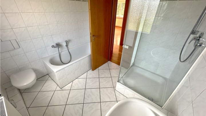 VERKAUFT Selbstnutzung/ Investment Geplegtes Dreifamilienhaus zzgl. App.