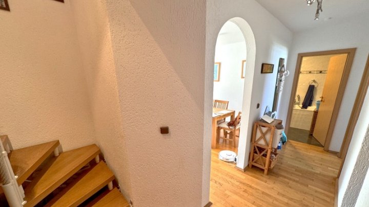 Maisonette Wohnung mit Garagenstellplatz